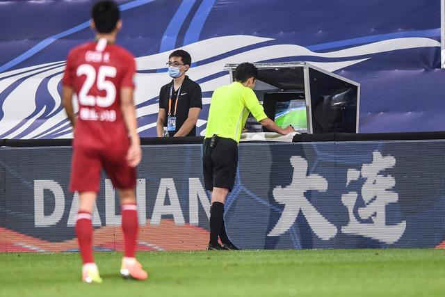 哈登或与骑士达成多年合同 年均约2500万美元